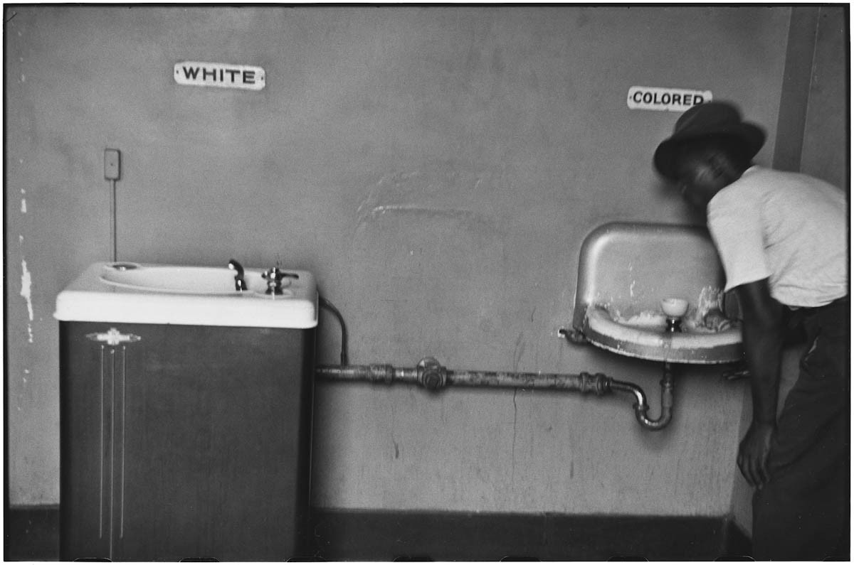 North Carolina, 1950 (Segregation fountain)